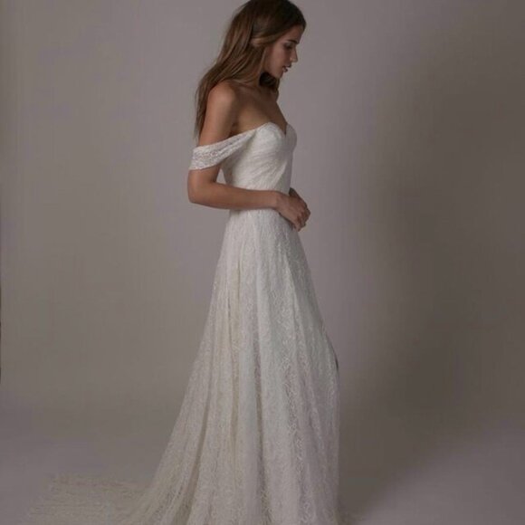 Sarah Seven Size 2 Wedding Dress